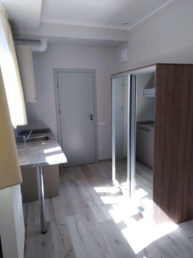 Centra Expresis Lägenhet Riga Exteriör bild